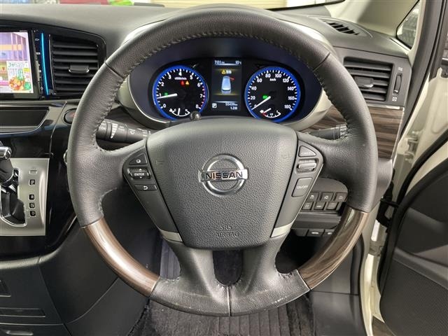 Nissan ELGRAND 2018 7044688-21