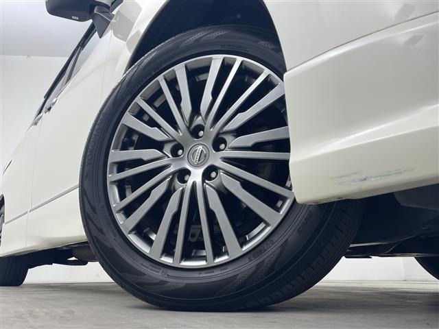 Nissan ELGRAND 2019 7044718-12