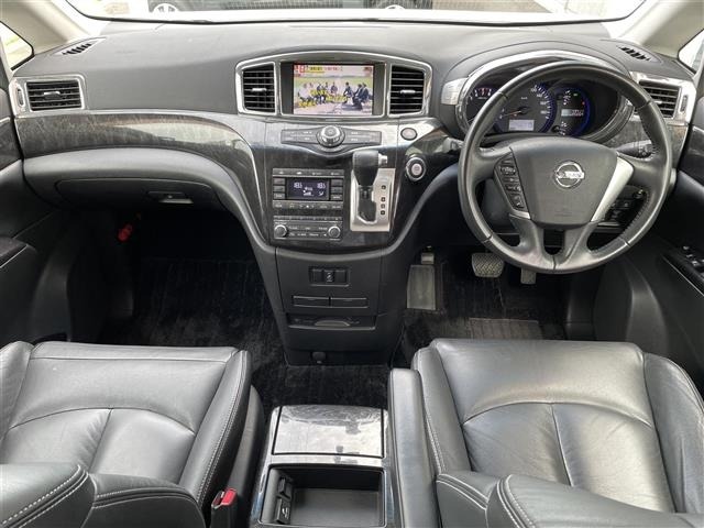 Nissan ELGRAND 2011 7044731-14