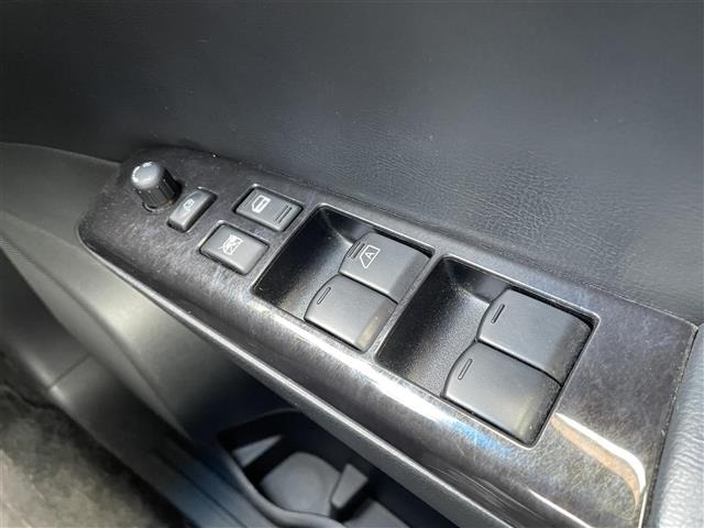 Nissan ELGRAND 2011 7044731-20