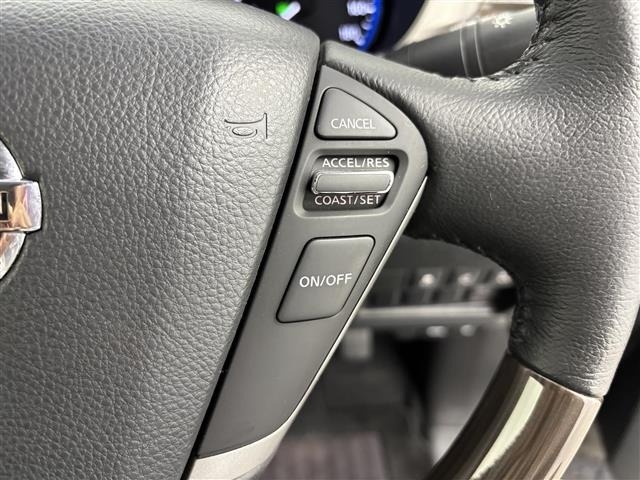 Nissan ELGRAND 2015 7044767-21