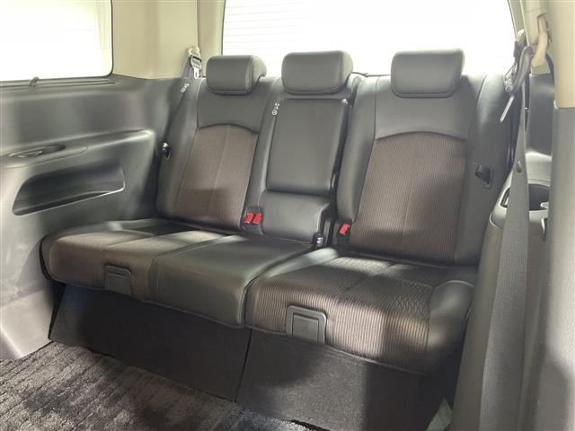 Nissan ELGRAND 2017 7044784-11