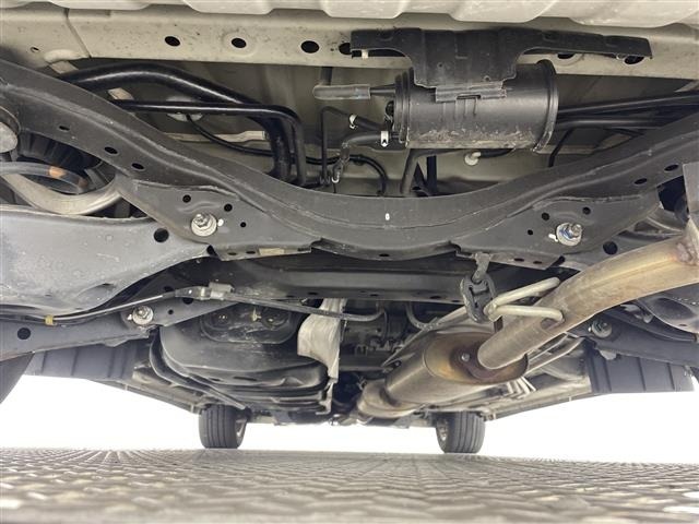 Nissan ELGRAND 2017 7044784-13