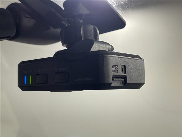 Nissan ELGRAND 2017 7044784-19