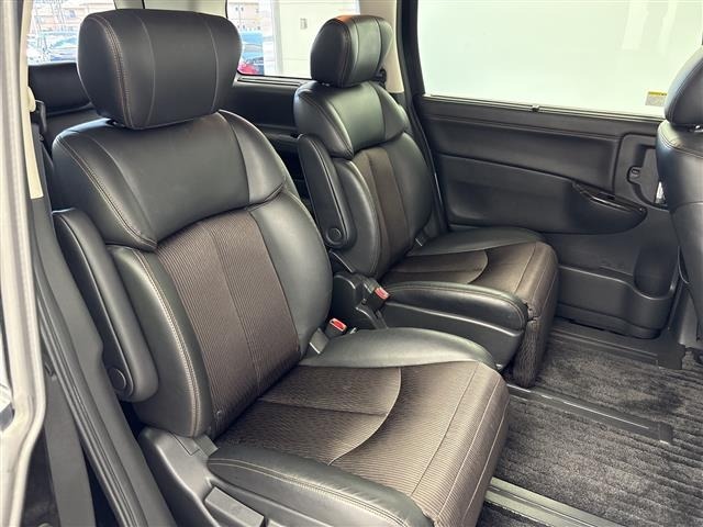 Nissan ELGRAND 2015 7044822-5