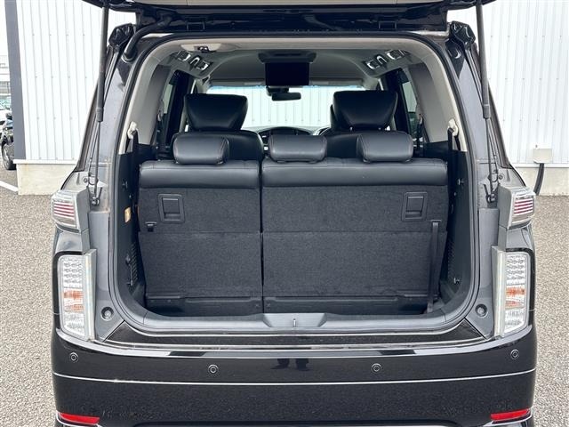 Nissan ELGRAND 2018 7044839-10
