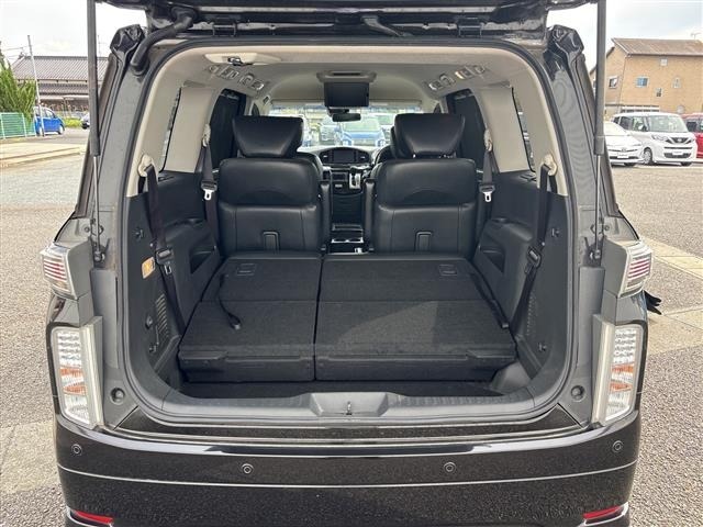 Nissan ELGRAND 2018 7044839-11