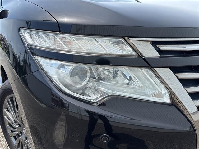 Nissan ELGRAND 2018 7044839-4