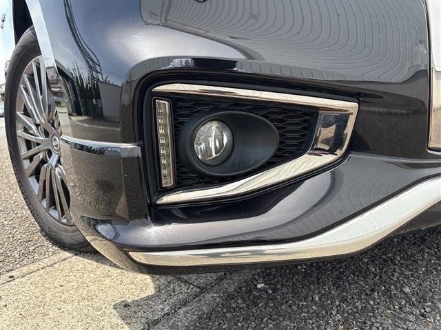 Nissan ELGRAND 2018 7044839-6
