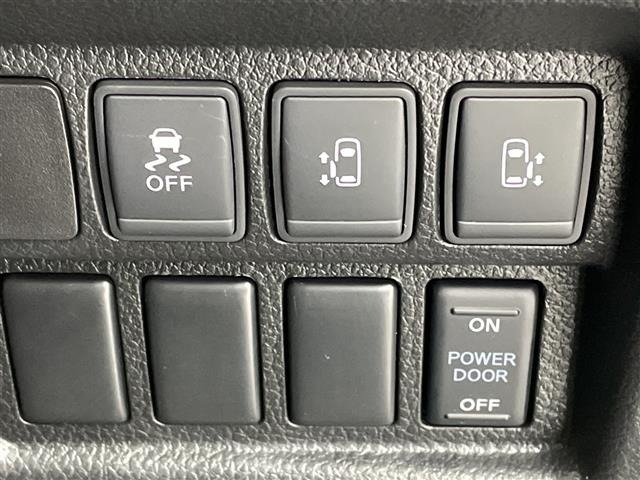 Nissan ELGRAND 2017 7044846-18