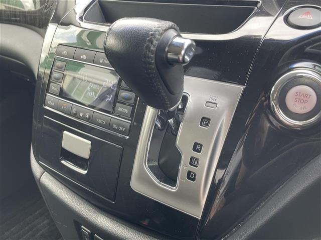 Nissan ELGRAND 2015 7044847-11