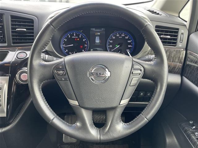 Nissan ELGRAND 2015 7044847-17