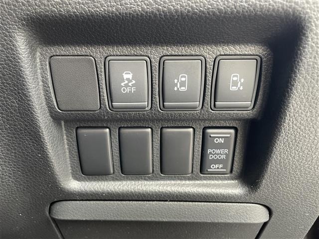 Nissan ELGRAND 2015 7044847-3