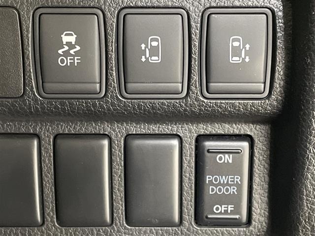 Nissan ELGRAND 2015 7044871-1