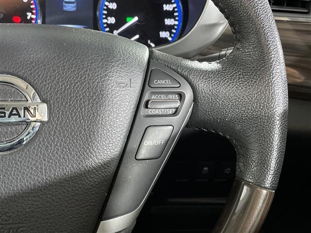 Nissan ELGRAND 2015 7044871-6