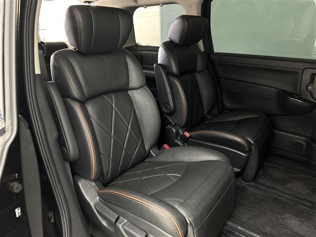 Nissan ELGRAND 2019 7044895-13