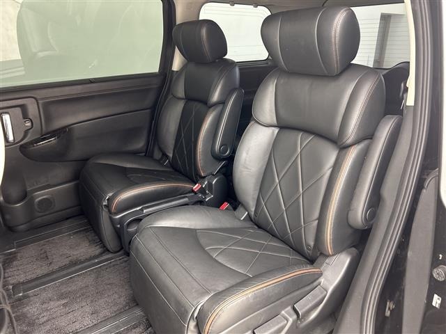 Nissan ELGRAND 2019 7044895-14