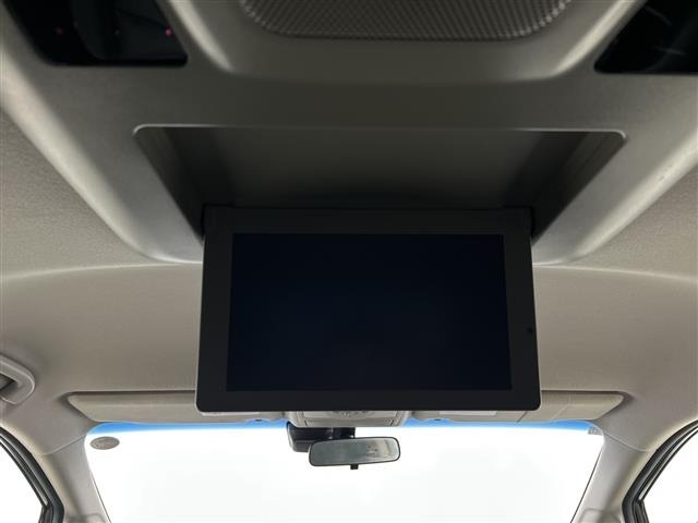 Nissan ELGRAND 2019 7044895-18