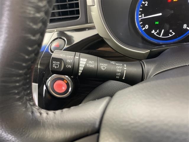 Nissan ELGRAND 2016 7044896-3