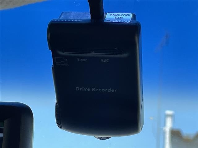 Nissan ELGRAND 2016 7044926-12