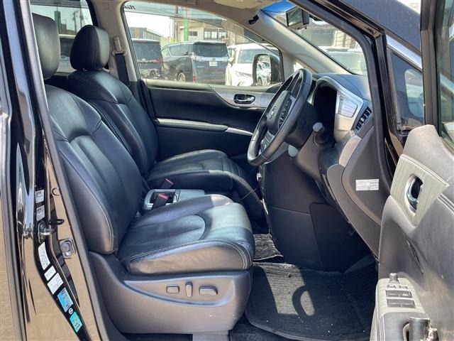 Nissan ELGRAND 2016 7044926-4