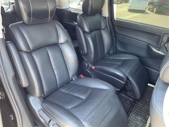 Nissan ELGRAND 2016 7044926-6