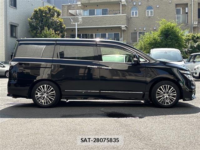 Nissan ELGRAND 2014 7044927-1