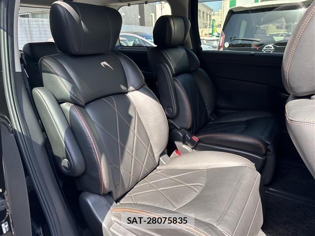 Nissan ELGRAND 2014 7044927-11
