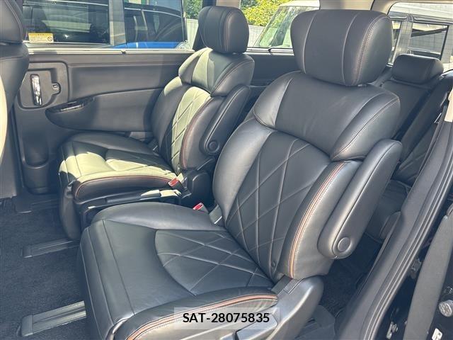 Nissan ELGRAND 2014 7044927-12
