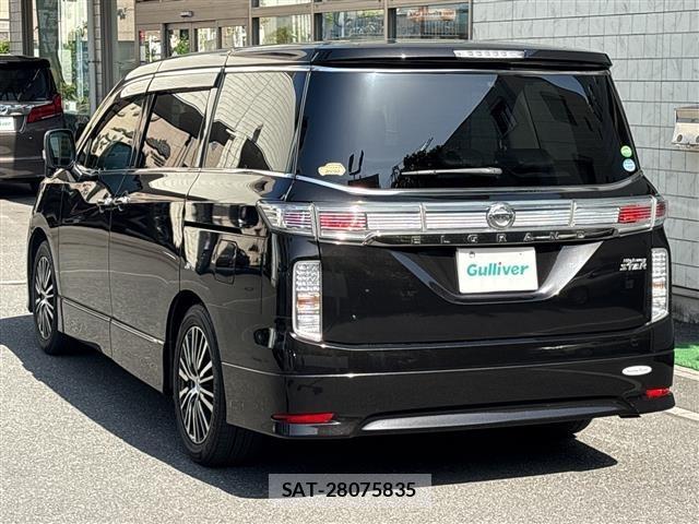 Nissan ELGRAND 2014 7044927-13