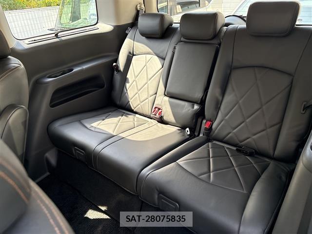 Nissan ELGRAND 2014 7044927-22