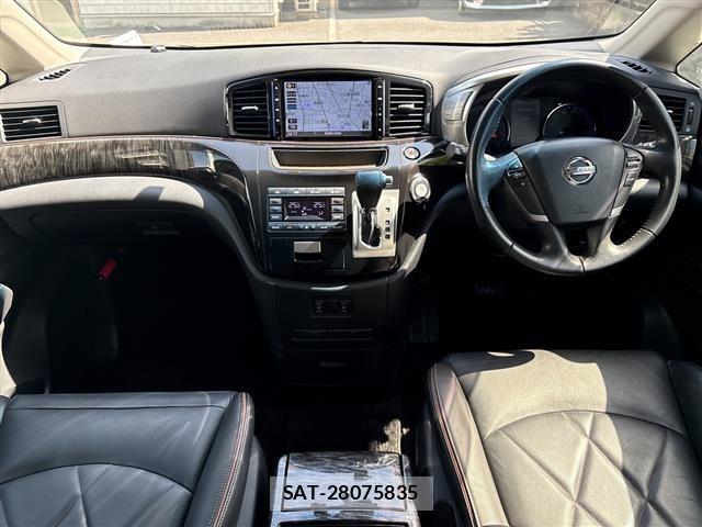 Nissan ELGRAND 2014 7044927-6