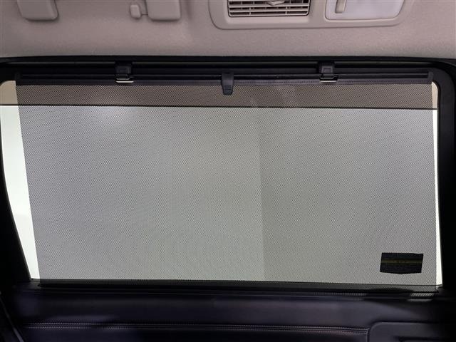 Nissan ELGRAND 2011 7044965-1