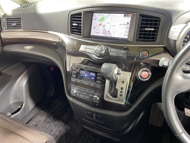 Nissan ELGRAND 2011 7044965-11