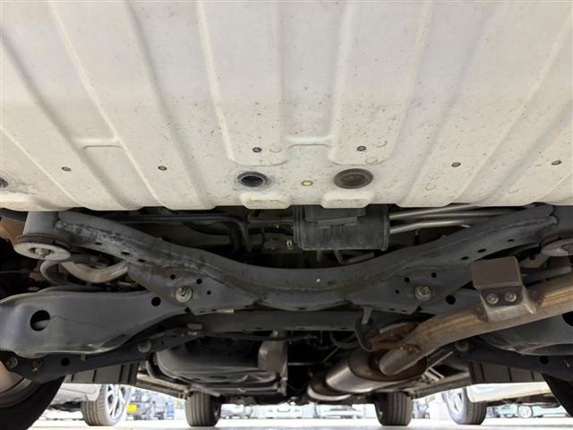 Nissan ELGRAND 2011 7044965-13