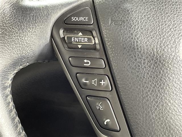 Nissan ELGRAND 2011 7044965-7