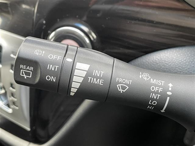 Nissan ELGRAND 2016 7045006-11