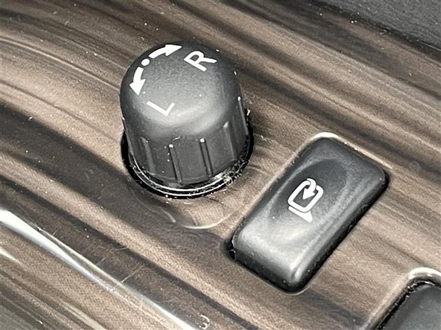Nissan ELGRAND 2016 7045006-8