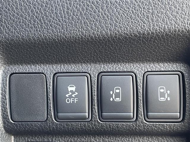 Nissan ELGRAND 2022 7045035-11
