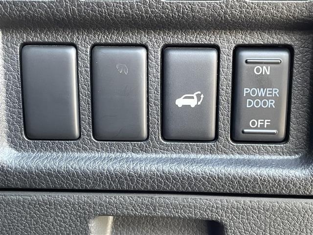 Nissan ELGRAND 2022 7045035-7