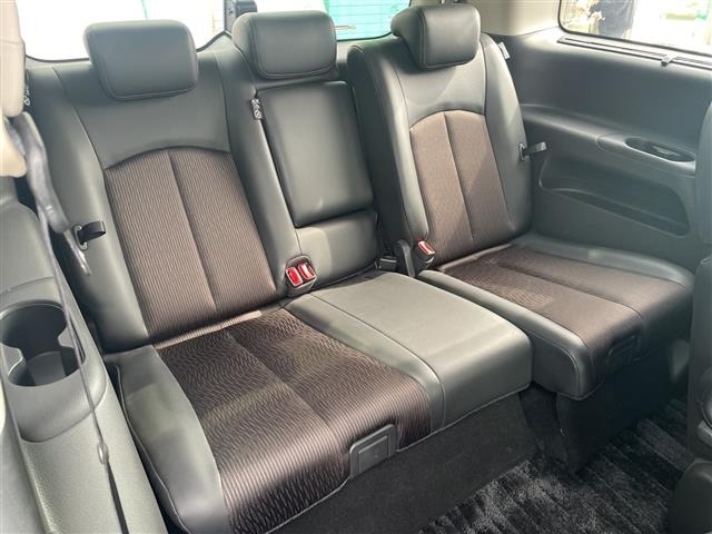 Nissan ELGRAND 2015 7045103-11