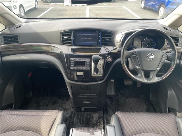 Nissan ELGRAND 2015 7045103-15
