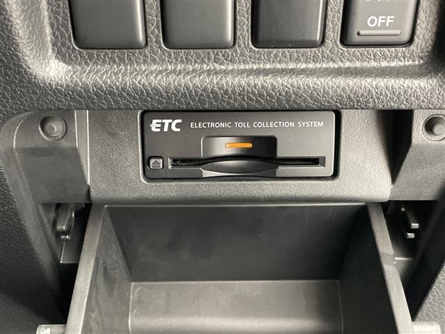 Nissan ELGRAND 2017 7045104-3