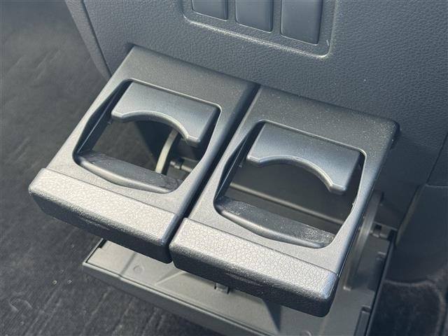Nissan ELGRAND 2014 7045118-11
