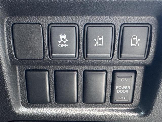Nissan ELGRAND 2014 7045118-21