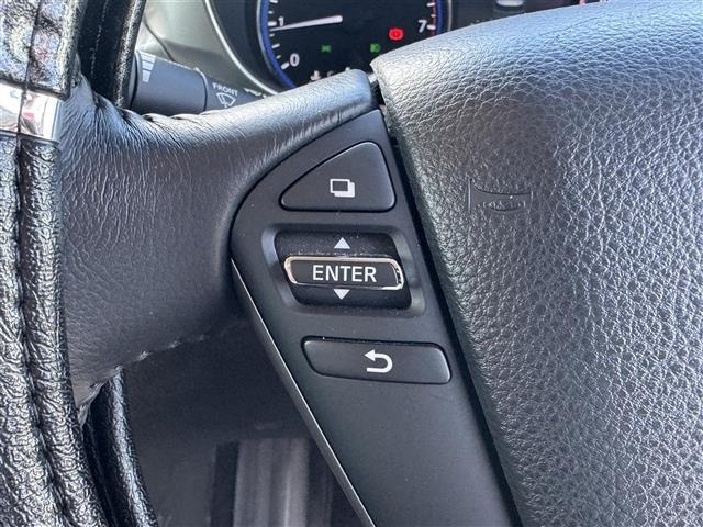 Nissan ELGRAND 2014 7045118-3