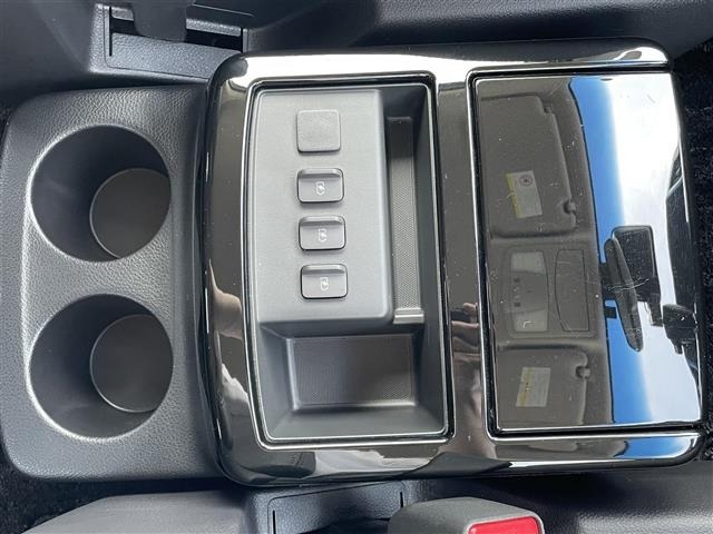Nissan ELGRAND 2021 7045168-5