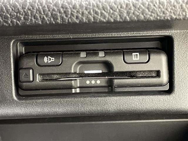 Nissan ELGRAND 2021 7045169-1