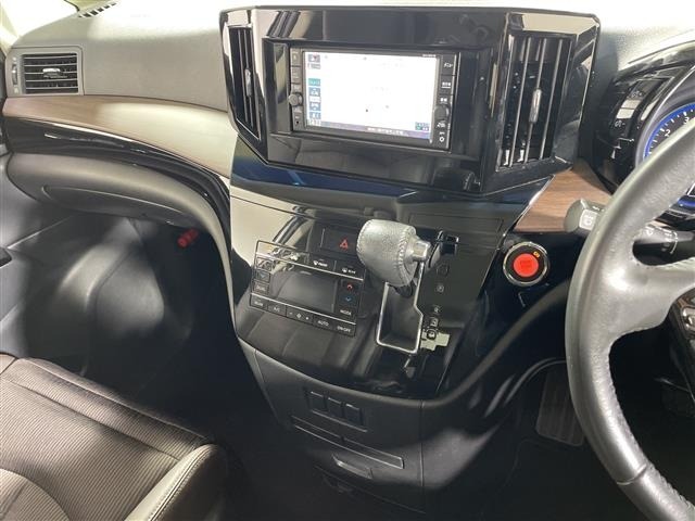 Nissan ELGRAND 2021 7045169-20