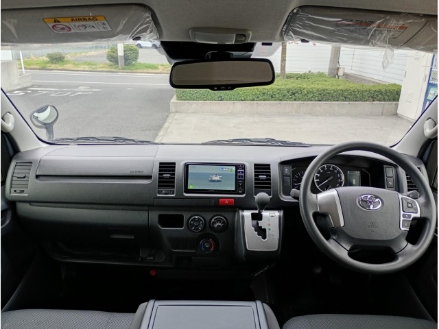 Toyota HIACE VAN 2024 7046781-2